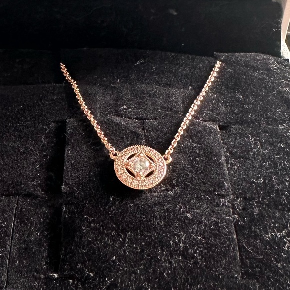 Authentic PANDORA Rose Gold Vintage Allure Necklace - Picture 2 of 3